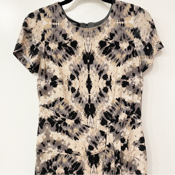 Nine West Dress Black Beige Patterned Sheath Faux Wrap Drop Waist Size 4 - Picture 4 of 14